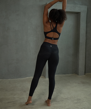 Load image into Gallery viewer, Kuro Sports Bra